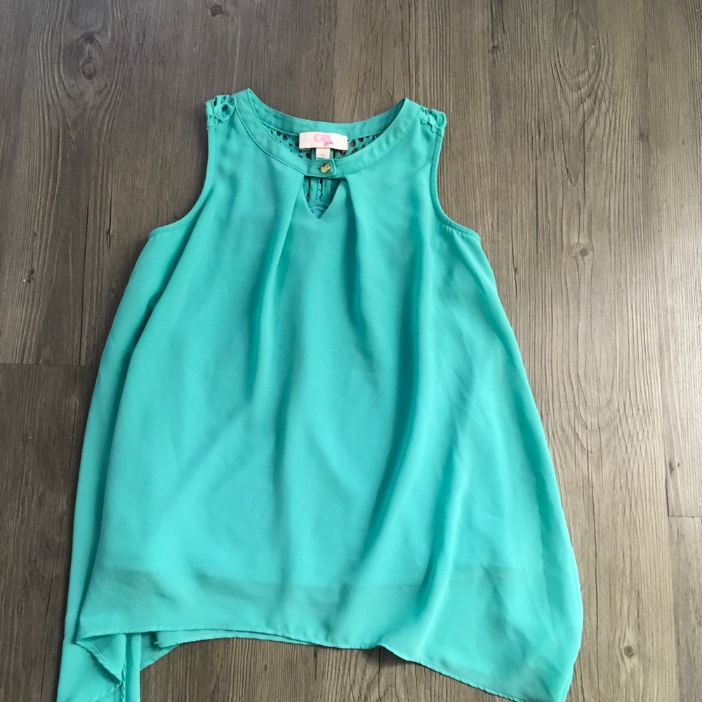 GB girl flowy green top